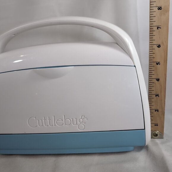 Cricut Cuttlebug Die Cutting Embosing Machine Folding White Blue Crank Manual - Picture 12 of 14